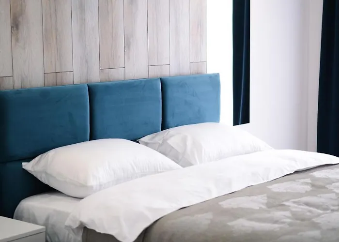 2-Bedrooms Lovely Apartment With Prime Location